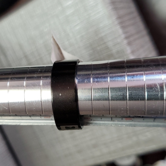 ๐ฅ5/$25๐ฅ Unisex pawprint ring - Picture 3 of 3